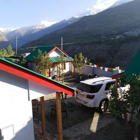 Bed and Breakfast Flying Monk Huts & Restaurant Kyelang Екстер'єр фото